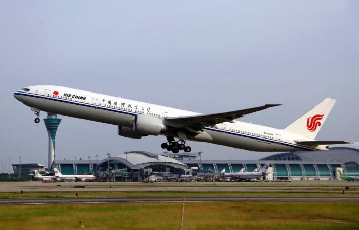 Beijing-London Air China jet makes emergency landing in Siberia