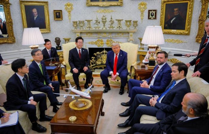 Trump World in Pyongyang?: South Korea president urges Trump to strike historic deal with Kim Jong Un