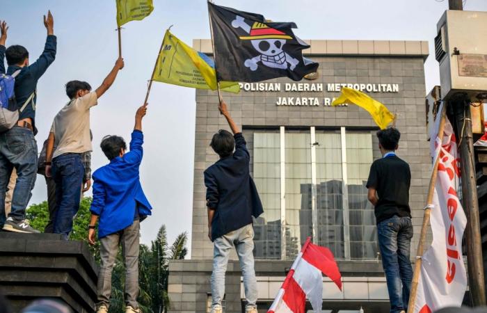 Prabowo faces first big test as Indonesians demand police reform after  ride-hailing driver’s death