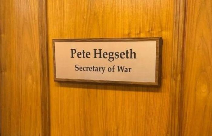 Trump signs order to rename Pentagon as Department of War