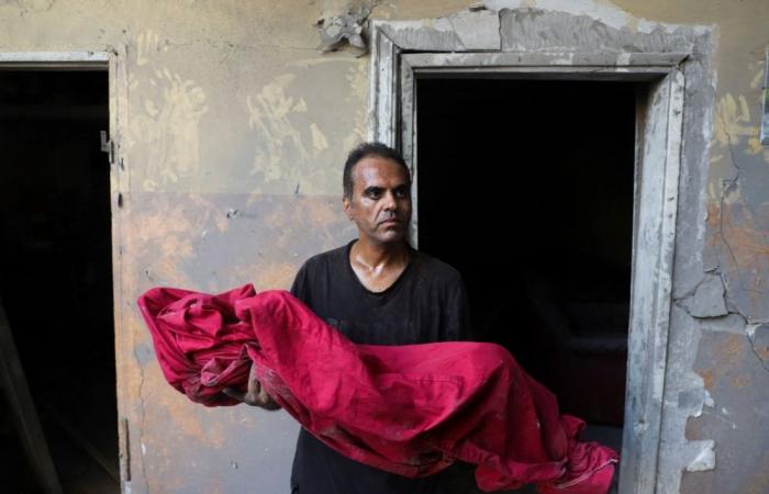 Israel strikes Gaza as Palestinians pin hopes on Trump’s Gaza plan