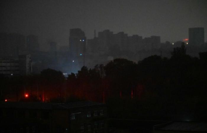 Massive Russian strikes plunge Kyiv into darkness, cut off water and power
