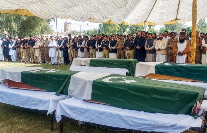 Taliban, Pakistani forces clash along border after Kabul accuses Islamabad of air strikes