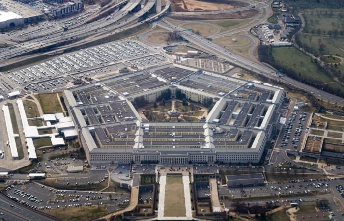 Pentagon journalists walk out as new press curbs spark outrage over US transparency