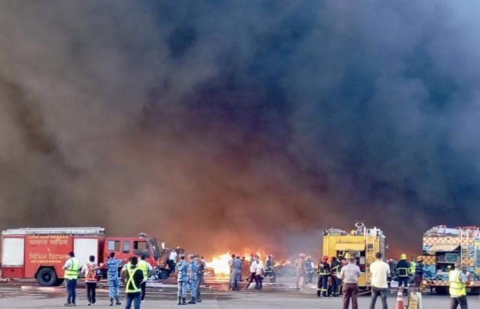 Flights suspended at Dhaka airport due to fire, The Daily Star reports
