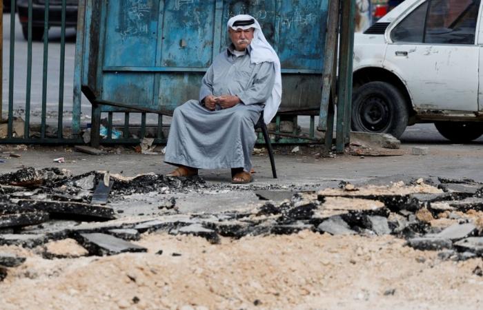 Israel launches air strikes on Gaza amid ceasefire tensions