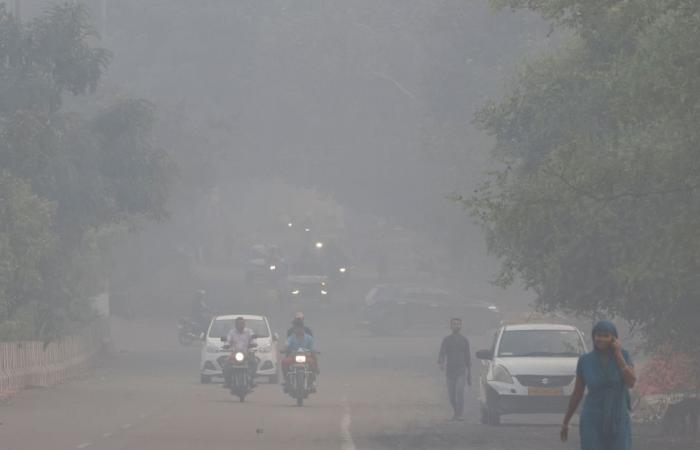 New Delhi choked by smog 16 times above WHO limit as pollution surges after Deepavali fireworks