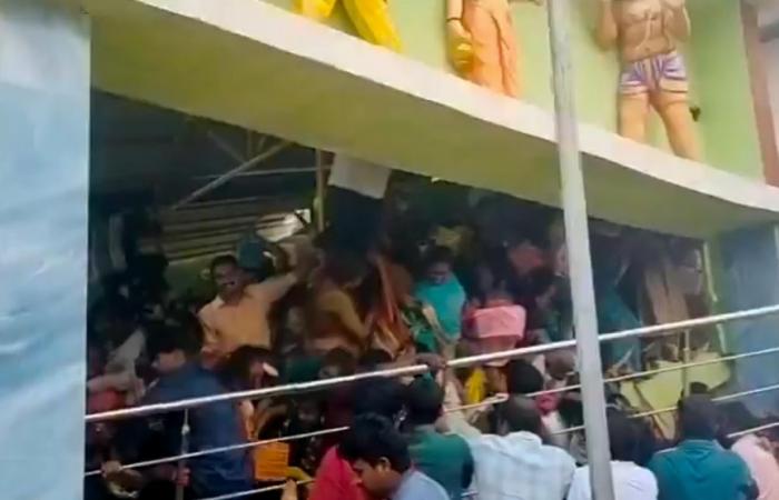 Indian temple stampede kills nine, injures several