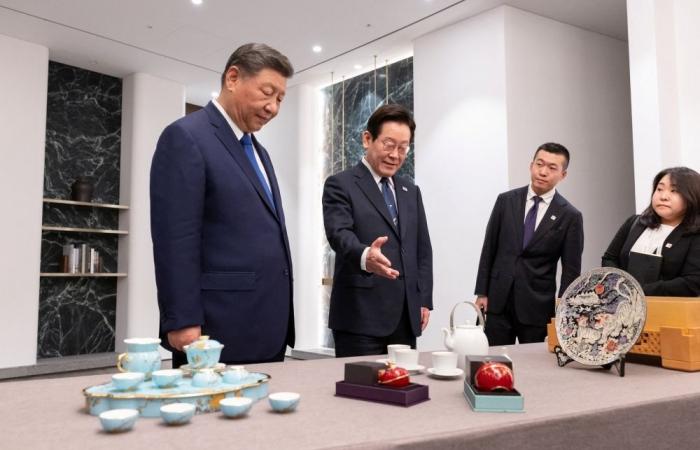 Xi Jinping gifts Lee Jae Myung Xiaomi phones — then jokes, ‘Check for a backdoor!’