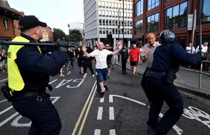 UK to unveil sweeping asylum reforms cutting refugee protections and threatening visa bans