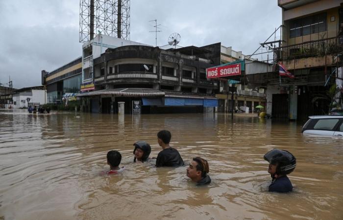 Thai government confirms floods toll now at 33 in southern Thailand