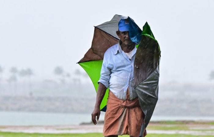 Heavy rains trigger deadly floods and landslides in Sri Lanka, killing 31