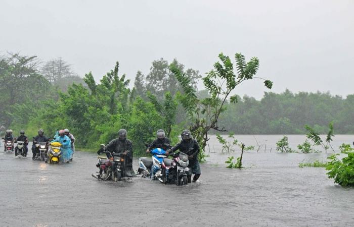Deadly cyclone tears through Sri Lanka, killing 153 and triggering mass displacement as govt appeals for international help