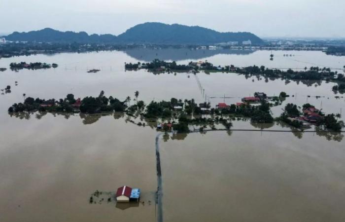 Deadly storms ravage Asia, killing over 900 with hundreds missing