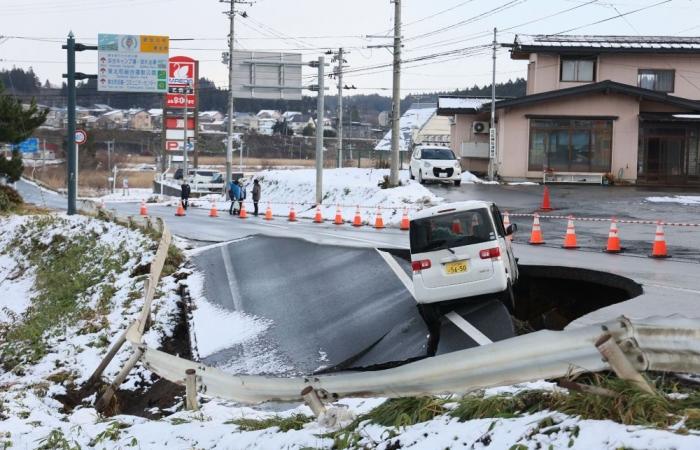 Japan Meteorological Agency warns of tsunami after 6.7‑magnitude quake off northern coast