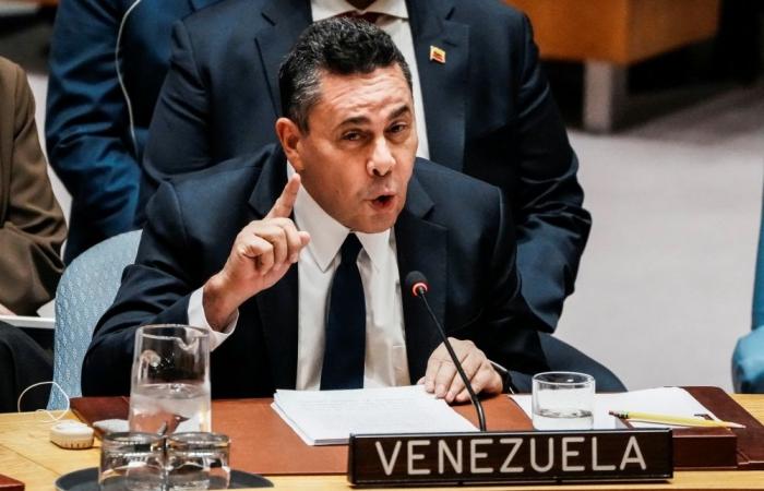 Venezuela accuses US of ‘greatest extortion’ over oil vessel blockade at UN