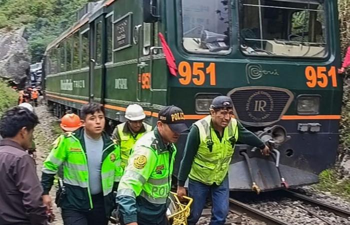 Head‑on train crash near Peru’s Machu Picchu kills conductor, injures 40 passengers