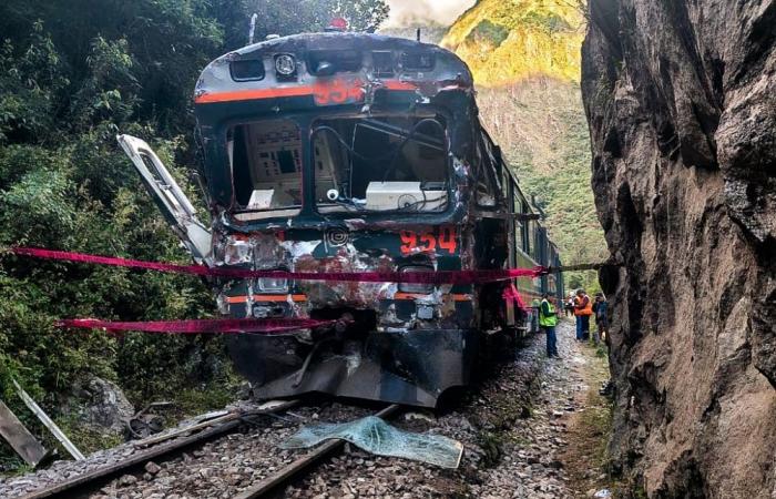 Head‑on train crash near Peru’s Machu Picchu kills conductor, injures 40 passengers