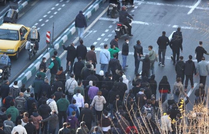 Trump says US is ‘locked and loaded’ to act if Iran kills peaceful protesters during deadly price protests