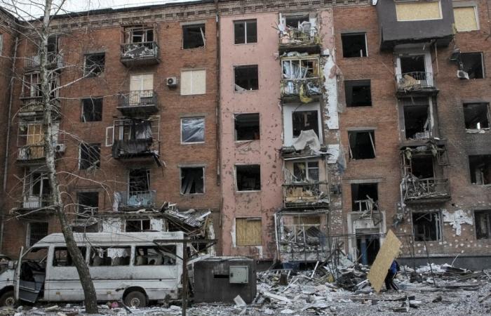 Russian strikes hit 20 Kyiv homes, Qatar embassy amid freezing winter, Zelensky says