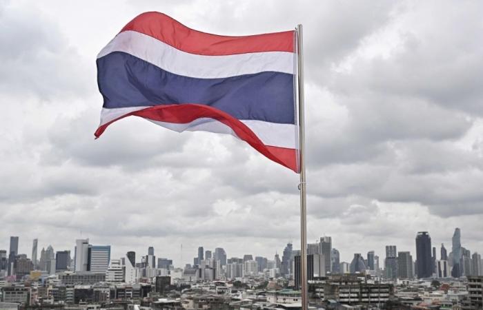 Crane falls on moving train in Thailand, killing at least 12 and injuring dozens