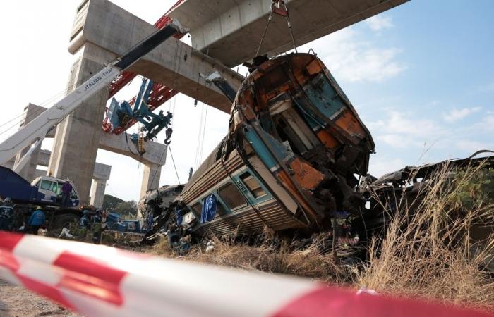 Thailand pauses 14 construction projects after fatal crane falls in Bangkok