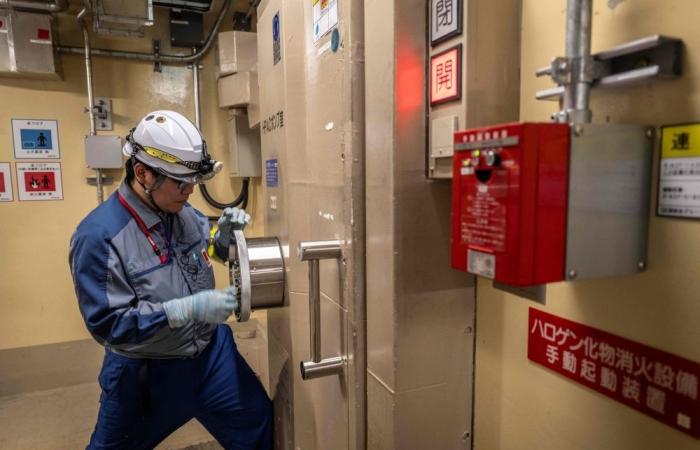 Japan to restart world’s biggest nuclear plant today