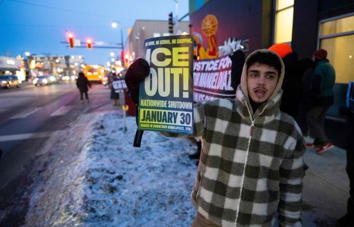 Minneapolis activists track federal immigration officers using encrypted apps