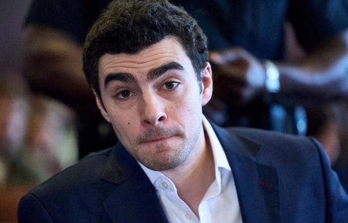 Man with pizza-cutter blade arrested for posing as FBI agent to free insurance CEO murder suspect Luigi Mangione