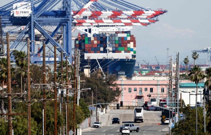 Trump slaps new 10pc tariff after US Supreme Court strikes down sweeping trade duties