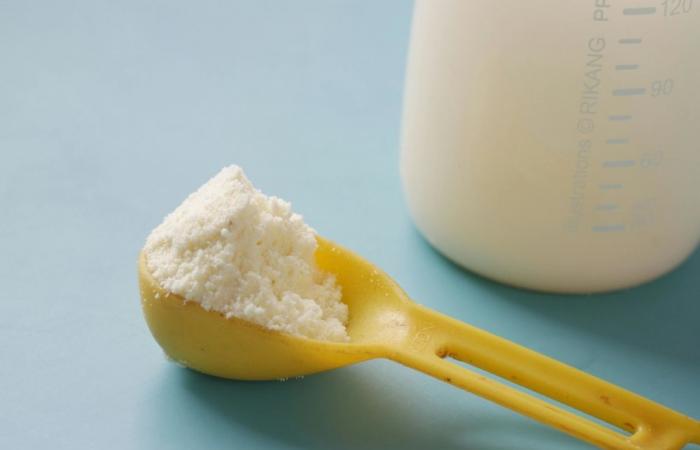 EU steps up border checks on baby milk ingredient from China