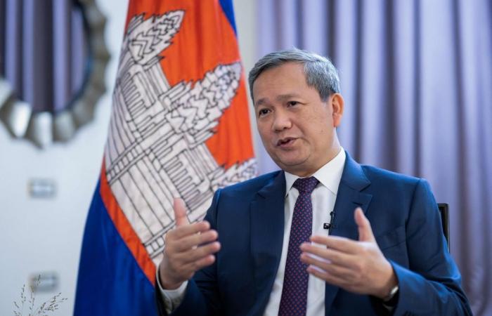 Cambodian PM warns border situation with Thailand is ‘fragile,’ urges de‑escalation