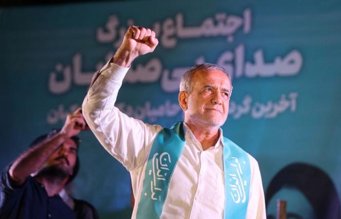 How does Iran’s theocracy function as Khamenei’s reported death shakes power structure?