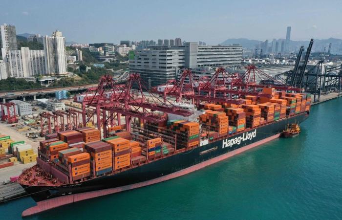 Explosion at Hong Kong govt dockyard injures six, RTHK reports