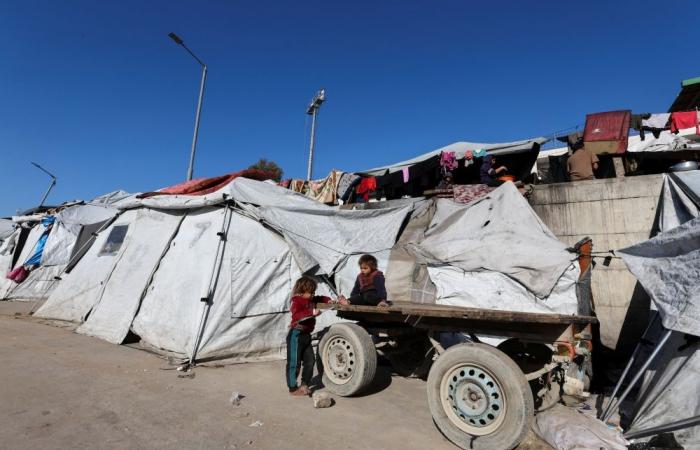 Gaza says only days of fuel left after Israel closes borders amid Iran war