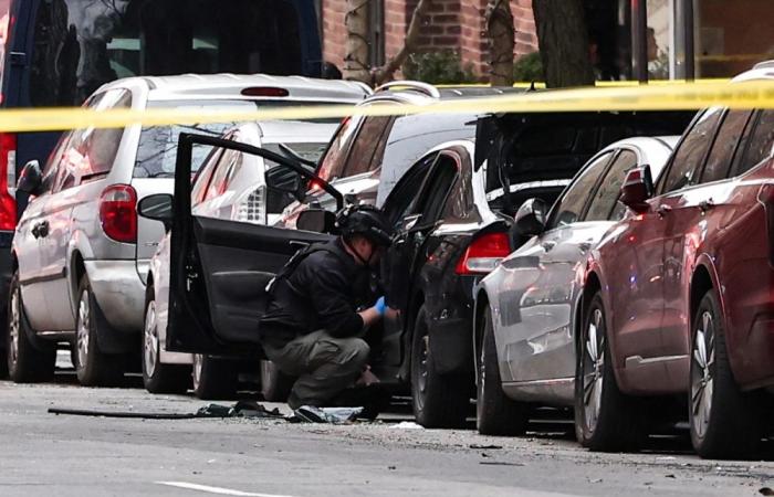 New York police confirms homemade bomb thrown near anti-Islam protest in Manhattan