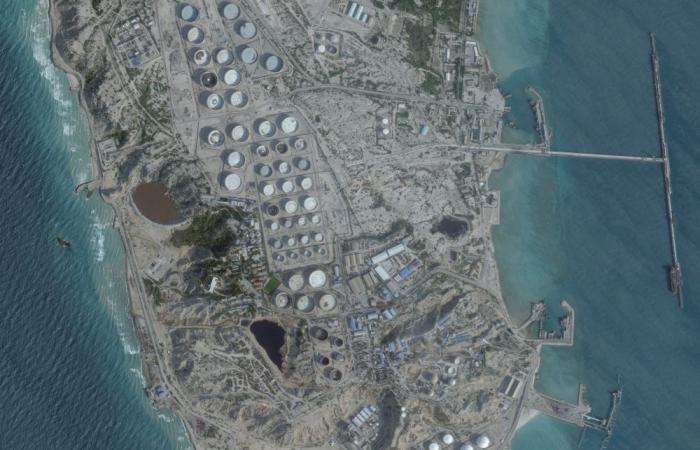 US bombs military targets on Iran’s Kharg Island, preps to escort ships through Strait of Hormuz