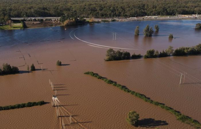 Australia deploys troops to assist flood‑hit Northern Territory communities