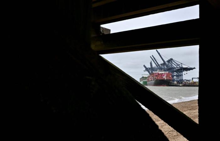 Australia says won't send navy ship to Strait of Hormuz after Trump request