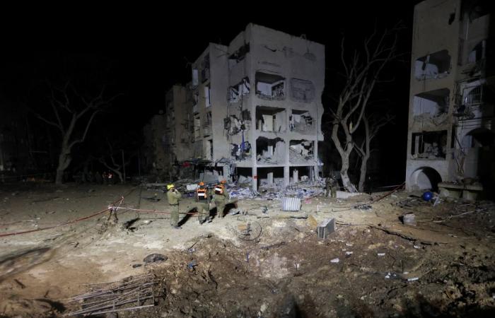 Iran fires long‑range 4,000‑km missiles for first time in war, strikes near Israeli nuclear site