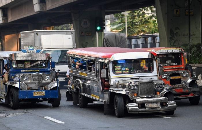 Running on fumes: Manila jeepney drivers pushed to the brink by fuel surge