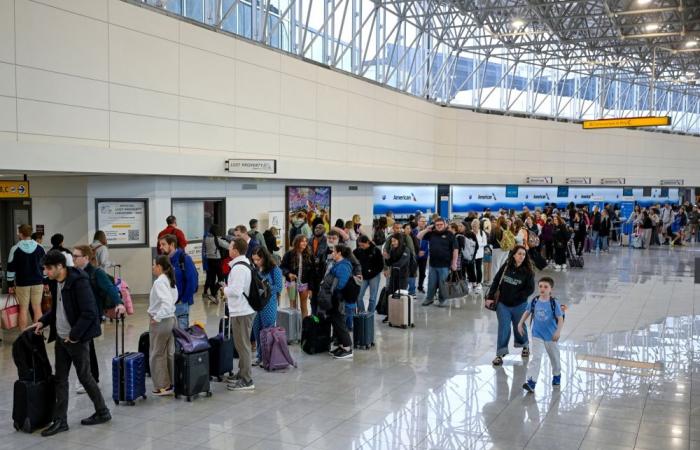 House Republicans block Senate effort to end TSA pay crisis, prolonging US airport chaos