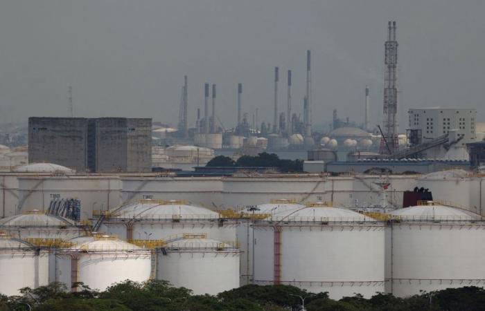 Thailand probes suspected fuel hoarding after 57m-litre supply gap