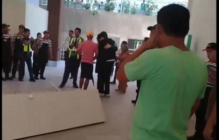 Ceiling panel collapse at Philippines’ Ninoy Aquino Airport injures seven, operations unaffected