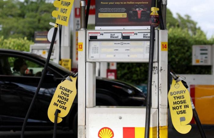 Some pumps run dry, but Australia tells travellers: Carry on with Easter plans