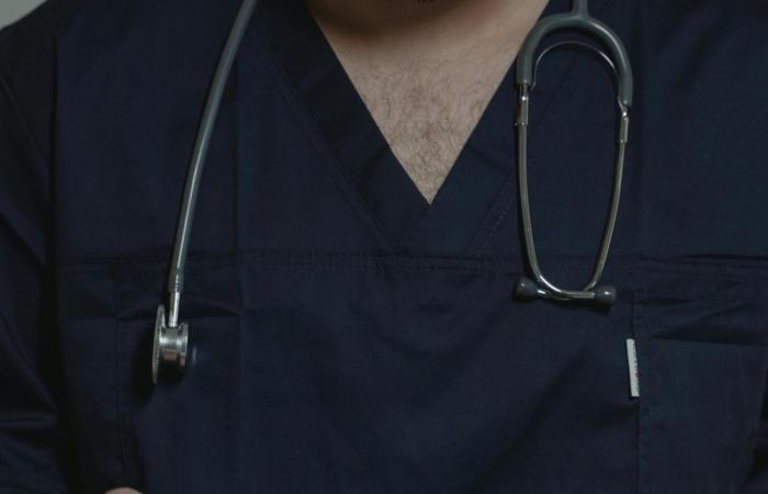 Doctors in England begin six-day strike after rejecting government's pay and workforce deal