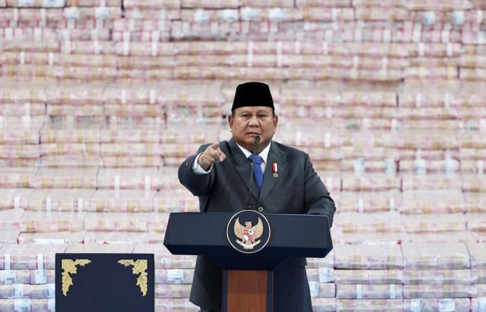 Indonesia’s Prabowo heads to Russia for oil talks with Putin