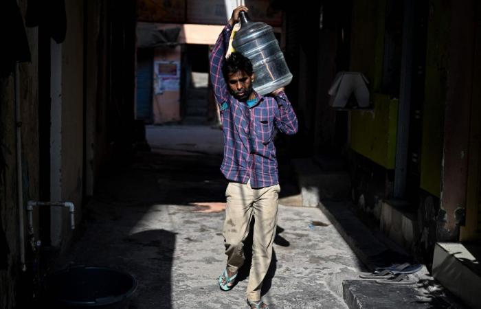 ‘We will leave when money runs out’: Migrant workers in Delhi hit by soaring LPG costs