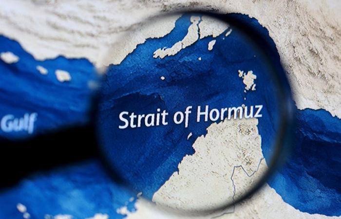 Sanctioned China tanker turns back toward Strait of Hormuz a day after Gulf exit as US blockade holds