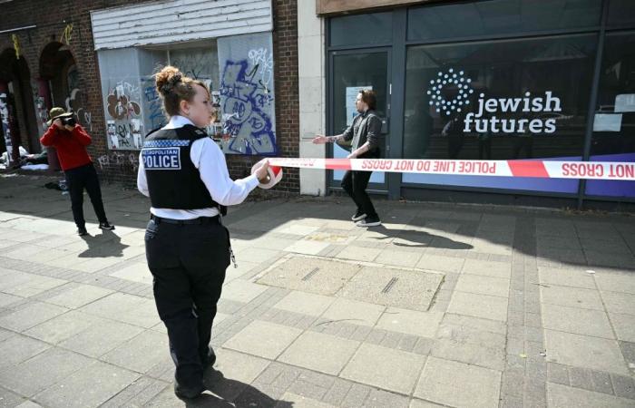 Counter-terror police probe another London arson attack